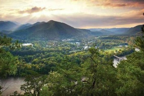 Lover’s Leap Trail Hot Springs, NC